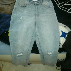I am selling a pair of cute high top jeans